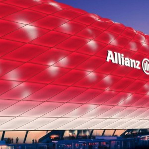 kaiyun中国-从哈登绝杀到皇马加冕，在碎裂的瞬息中创造永恒，瞬息铸就永恒，从球场绝杀到时代加冕